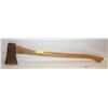 Image 1 : ANTIQUE/VINTAGE HATCHET AXE WOOD CHOPPING TOOL