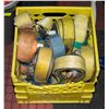 Image 1 : 9 - 2 INCH RATCHETING STRAPS IN GREEN CRATE