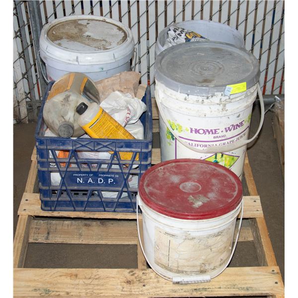 5 BUCKET OF POWDERED CONCRETE W/ LEVELING