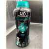 Image 1 : Downy Unstoppables In-wash Scent Booster-Fresh (963g)