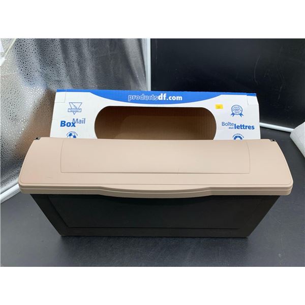 Plastic Locking Mailbox