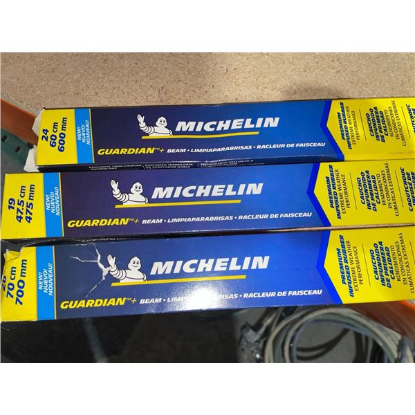 Michelin Assorted Size Premium Infused Rubber Windshield Wipers