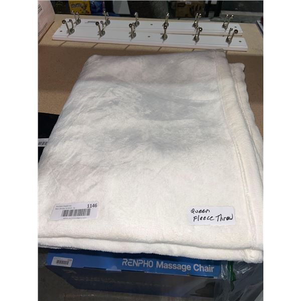 Queen Fleec Throw
