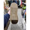 Image 3 : Kirkland Unisex Shearling Slippers Size Men's 7 / Ladies 8