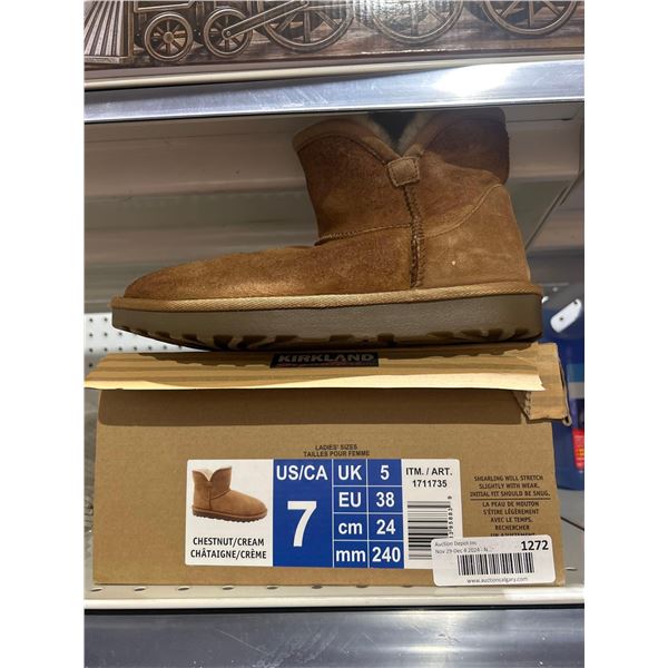 Kirkland Sherpa Lined Boots Ladies Size 5
