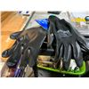 Image 3 : Kobalt Nitrile -Foam Gloves Lot of 4 Size Medium