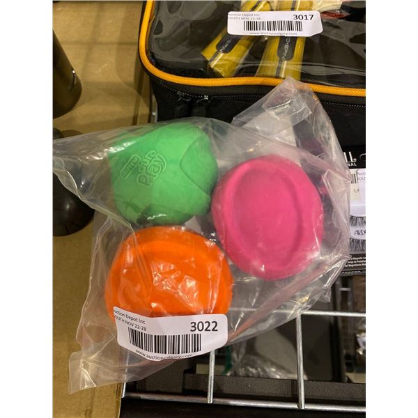 Hertz Dura Play Fetch balls lot of 3