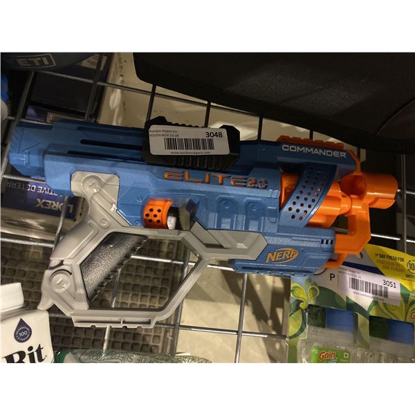 Commander foam dart gun