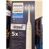 Image 1 : Philips Sonicare 4100 electric toothbrush