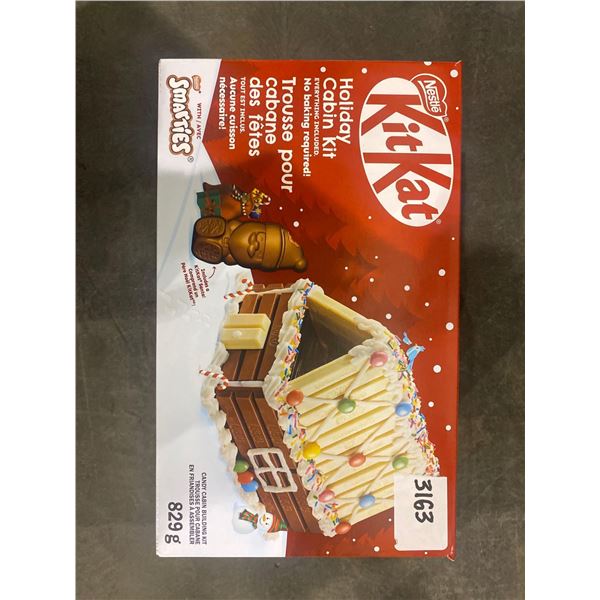 KitKat Holiday Cabin Chocolate Kit 829g