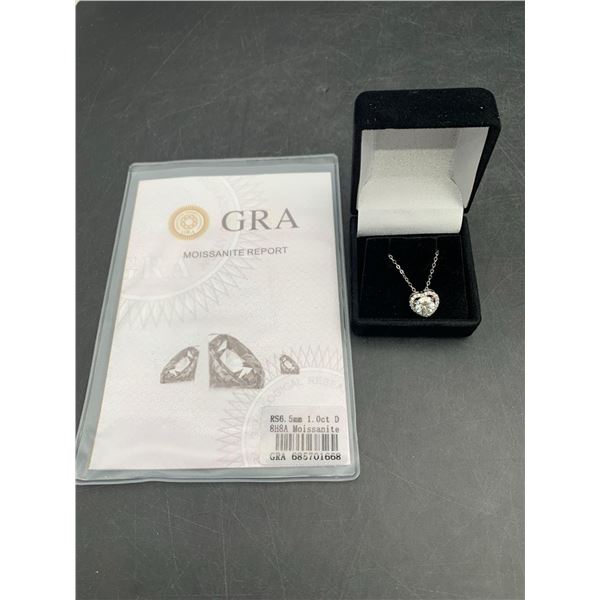 NEW Suspended Heart 1.0 Carat Solitaire 5mm Pendant and Chain Gift Set NEW with certificate & Gift B