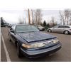 Image 2 : 1996 Ford Crown Victoria