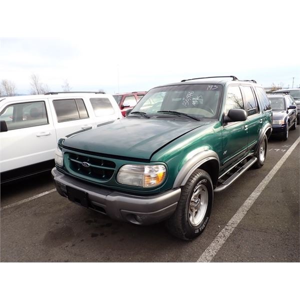 2000 Ford Explorer