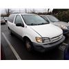 Image 2 : 1999 Toyota Sienna