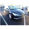 Image 2 : 2016 Chrysler 200