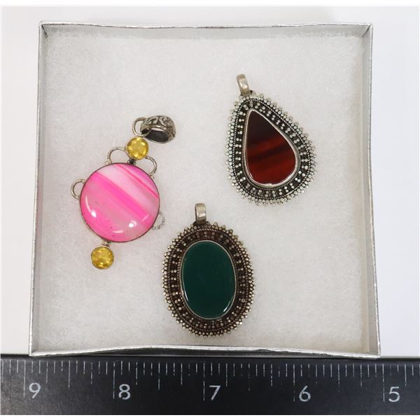 ESTATE LOT OF SILVER WITH GEMSTONE PENDANTS