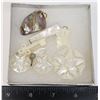 Image 1 : ESTATE LOT OF VARIOUS MOTHER OF PEARL JEWELRY