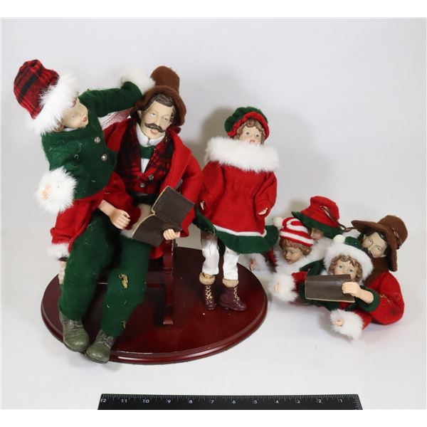 VINTAGE FAMILY CHRISTMAS SCENE CERAMIC FACE AND