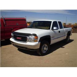 GMC SIERRA 2500 SLE 4X4 EXTENDED CAB PICKUP, s/n 1GTGK29U1XZ540084: