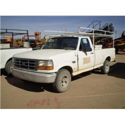 FORD F150 XL PICKUP TRUCK, s/n 1FTDF15Y5RLB08615: