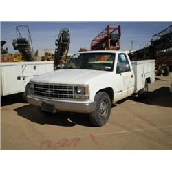 CHEVROLET CHEYENNE C2500 PICKUP, s/n 1GCGC24KXKE189839: