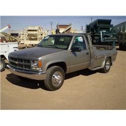 CHEVROLET 2500 FLATBED TRUCK, s/n 1GBGC24R2XR71140: