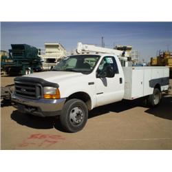 FORD F550 XL SUPER DUTY MECHANICS TRUCK, s/n 1FDAF56F4XED73692: