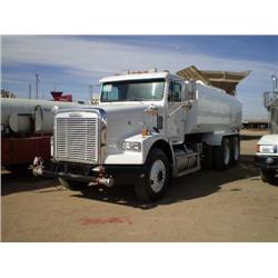 FREIGHTLINER FLD120 T/A WATER TRUCK, s/n 1FUYFWEB5VP702742: