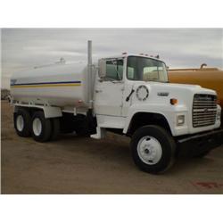 FORD L8000 4000 GALLON T/A WATER TRUCK, s/n 1FDYU82A7LVA42745: