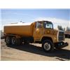 Image 1 : FORD L8000 4,000 GALLON T/A WATER TRUCK, s/n 1FDYW82A8KVA31472: