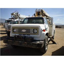 CHEVROLET 70 S/A DIGGER DERRICK TRUCK, s/n 1GBP7D1G3BV104425: