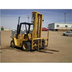 CATERPILLAR V150 15,000lb. FORKLIFT, s/n 13V01867: