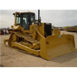 CATERPILLAR D6M XL CRAWLER TRACTOR, s/n 03WN03132: