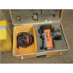 SPECTRA PRECISION 1160T SELF LEVELING  PIPE LASER W/ACCESSORIES