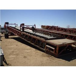 COMANCO 60in X 50ft PORTABLE LATTICE BANANA  CONVEYOR s/n 162180796: