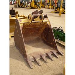54in EXCAVATOR BUCKET W/TEETH