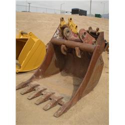 WAINROY 48in. BUCKET W/TEETH & QUICK COUPLER