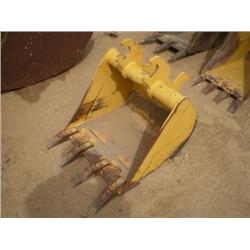 35in. BUCKET W/TEETH