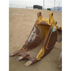 30in EXCAVATOR BUCKET W/TEETH
