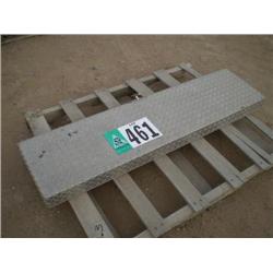 DIAMOND PLATE TOOL LID