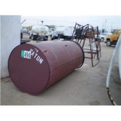 1000 GALLON FUEL TANK W/HOSE, NOZZLE, AND STANDS