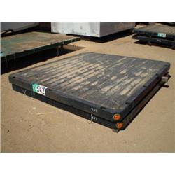 (2) CUSTOMBILT UNUSED 8ft. FLATBEDS