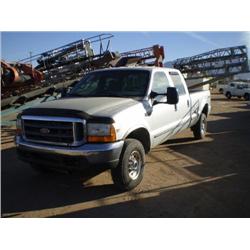 1999 FORD F250XLT SUPER DUTY 4X4 CREW CAB PICKUP, s/n 1FTNW21F3XEA89269