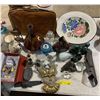 Image 1 : Group of assorted items - includes figure in Chinese drama Zhangfei / assorted vases / decorative ma