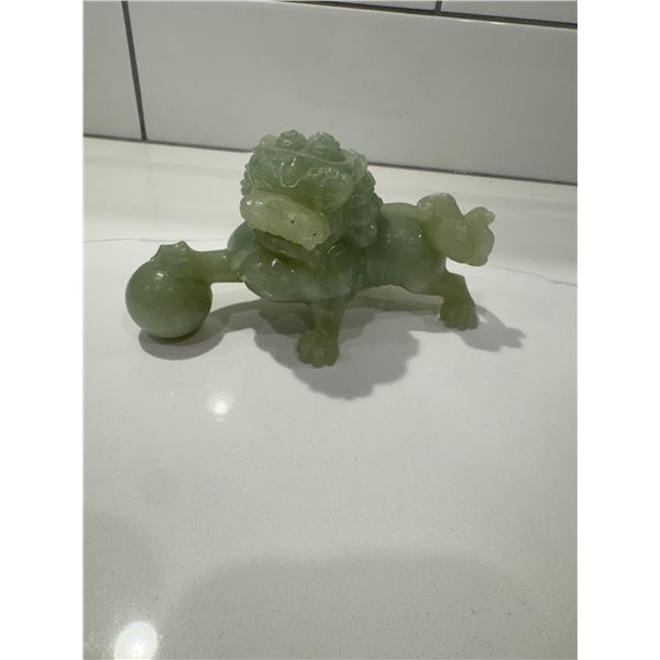 Vintage Chinese Hand Carved Jade Foo Dog Temple Lion Statue Figurine