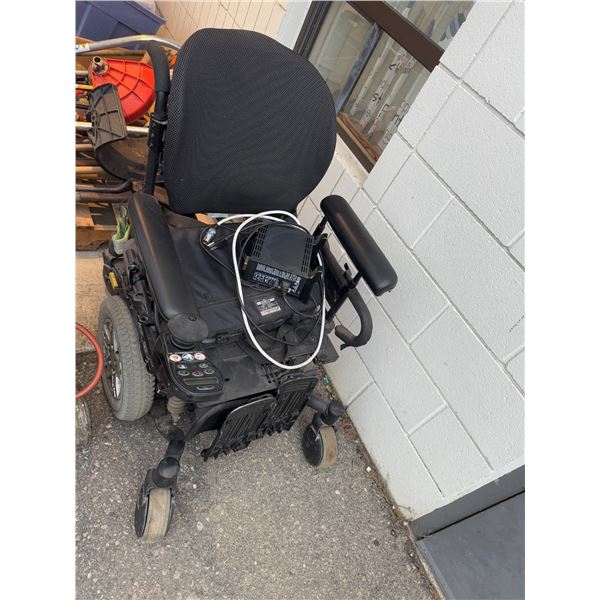 Medical chair working