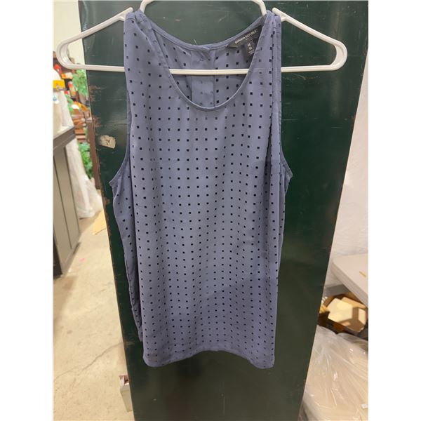 Banana republic medium tank