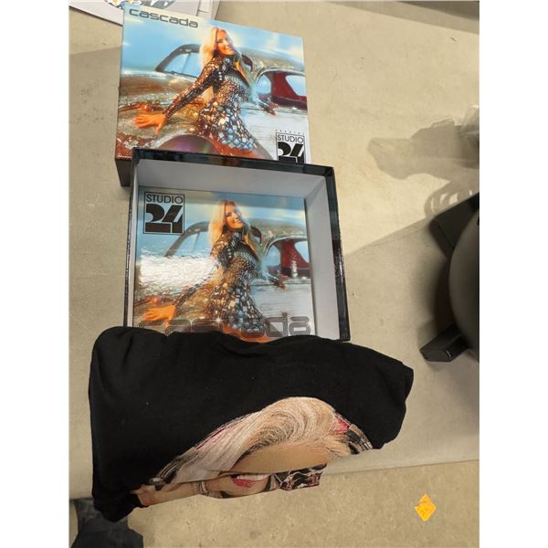 Cascada, CD and T-shirt