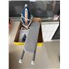 Image 1 : Iron and ironing board