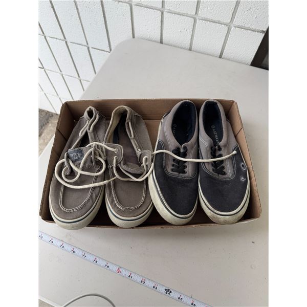 Shoes, size 9